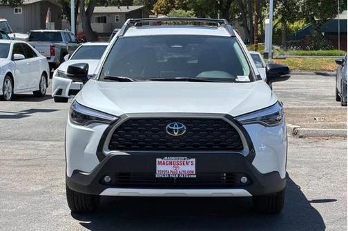 2025 Toyota Corolla Cross XLE