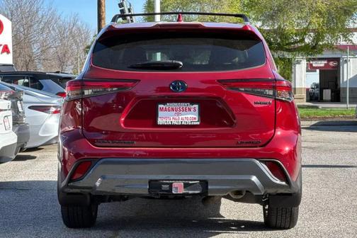 2022 Toyota Highlander Hybrid Limited