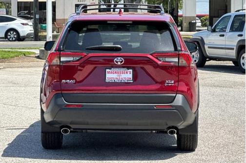 2025 Toyota RAV4 Hybrid XLE