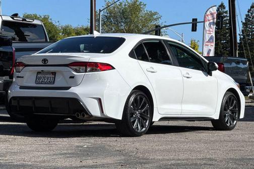 White 2025 Toyota Corolla SE