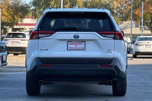 2024 Toyota RAV4 Hybrid LE