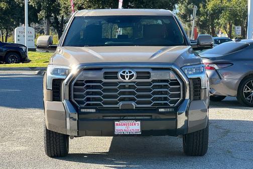 2026 Toyota Tundra Hybrid Platinum