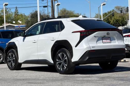 2024 Toyota bZ4X XLE