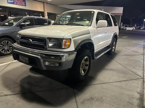1999 Toyota 4Runner SR5