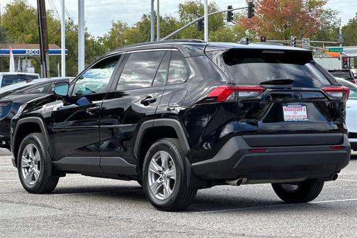 2023 Toyota RAV4 Hybrid LE