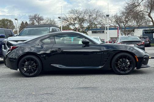 2025 Toyota GR86 Premium