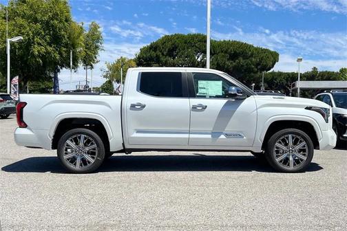 2025 Toyota Tundra Hybrid Capstone