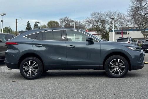 2023 Toyota Venza LE