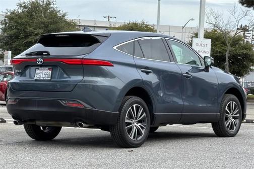 2023 Toyota Venza LE