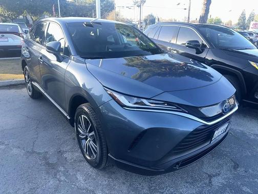 2023 Toyota Venza LE