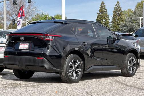2024 Toyota bZ4X XLE