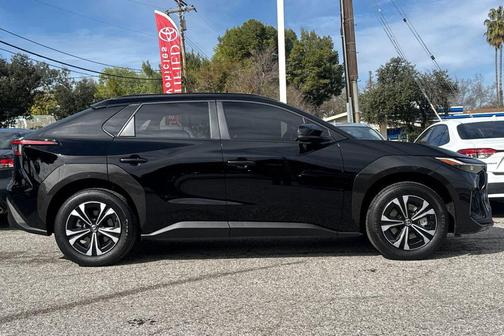 2024 Toyota bZ4X XLE