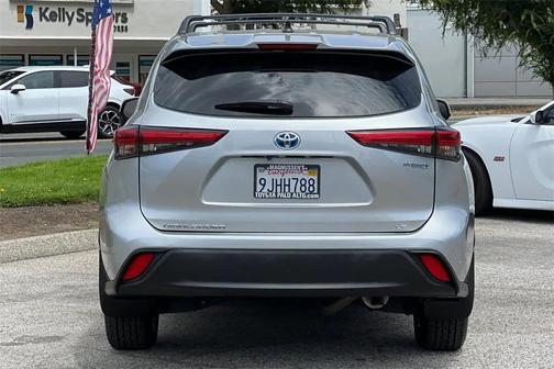 2023 Toyota Highlander Hybrid LE