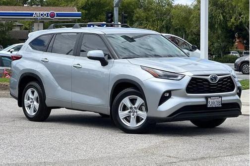 2023 Toyota Highlander Hybrid LE
