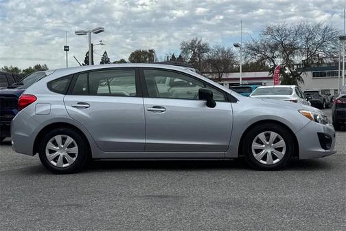 2012 Subaru Impreza 2.0i
