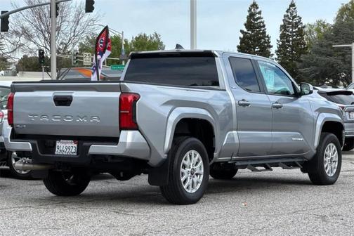 2024 Toyota Tacoma SR5