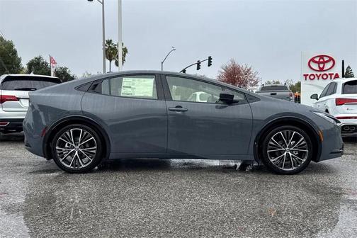 2026 Toyota Prius XLE