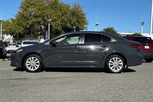 2025 Toyota Corolla XLE