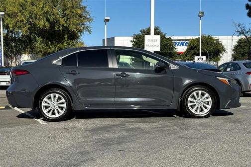 2025 Toyota Corolla XLE