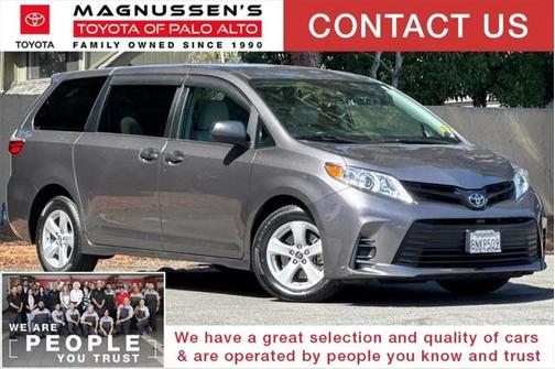 2020 Toyota Sienna SE