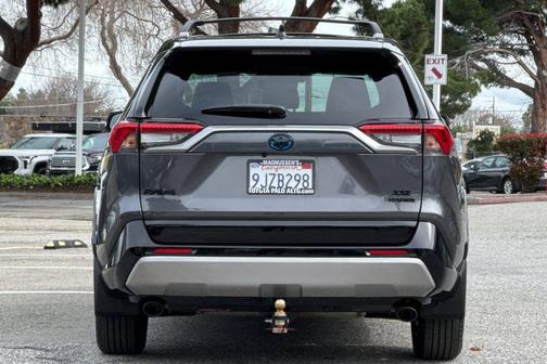 2024 Toyota RAV4 Hybrid SE