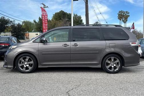 2011 Toyota Sienna SE