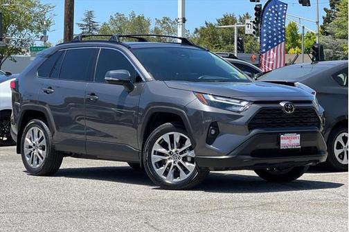 2023 Toyota RAV4 XLE Premium