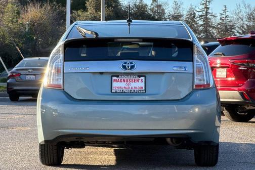 2015 Toyota Prius Plug-in Base