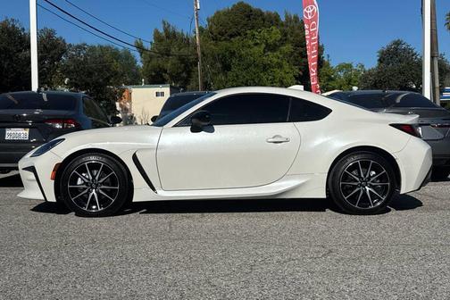 2025 Toyota GR86 Base