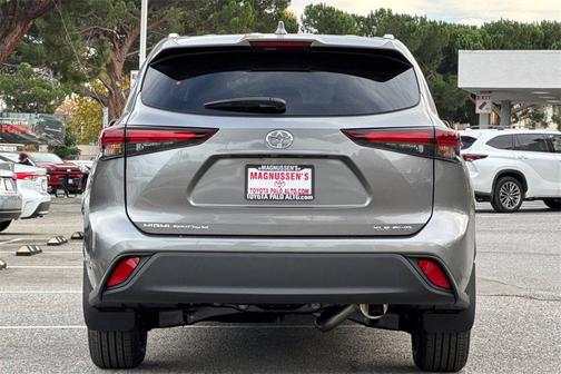 2026 Toyota Highlander XLE