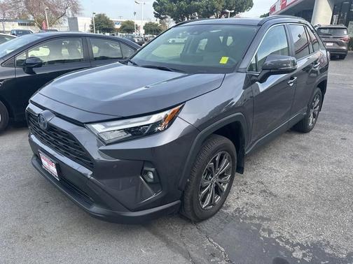 2023 Toyota RAV4 Hybrid XLE Premium