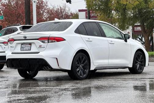 2024 Toyota Corolla Hybrid SE