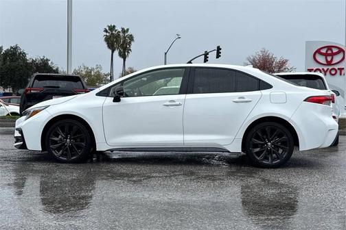 2024 Toyota Corolla Hybrid SE