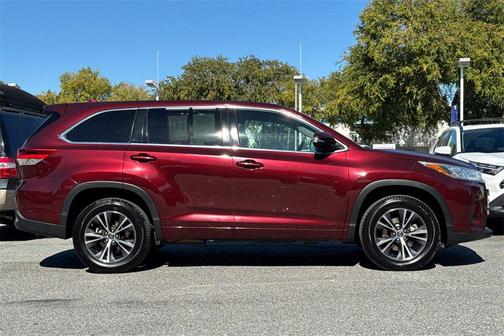 2017 Toyota Highlander LE Plus