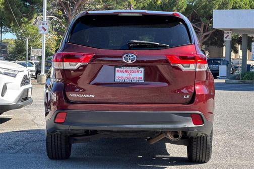 2017 Toyota Highlander LE Plus
