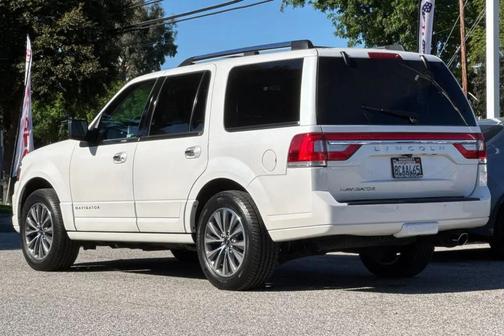 2017 Lincoln Navigator Select