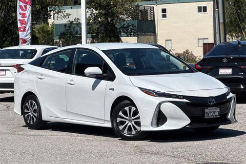 2021 Toyota Prius Prime LE