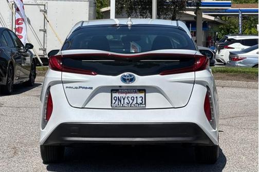 2021 Toyota Prius Prime LE