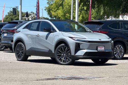 Cement 2026 Toyota C-HR XSE