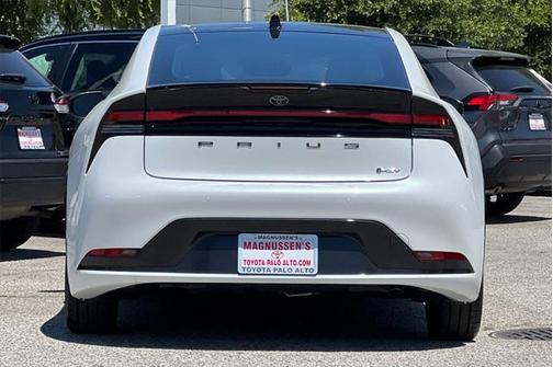 2025 Toyota Prius XLE