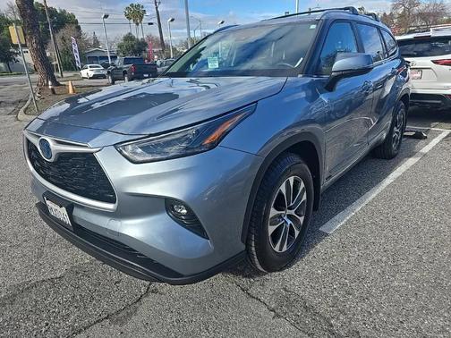 2024 Toyota Highlander Hybrid XLE