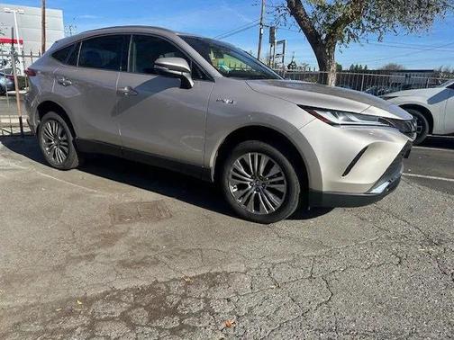 2021 Toyota Venza LE
