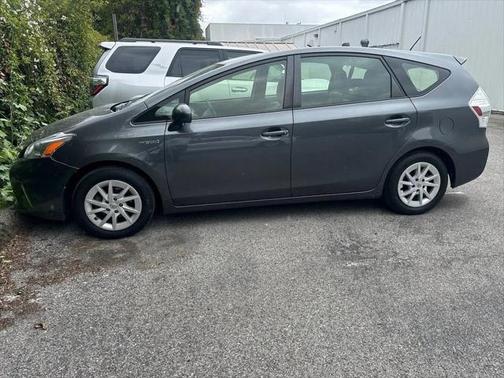 2013 Toyota Prius v Three