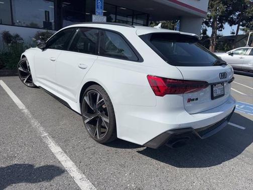 2022 Audi RS 6 Avant 4.0T