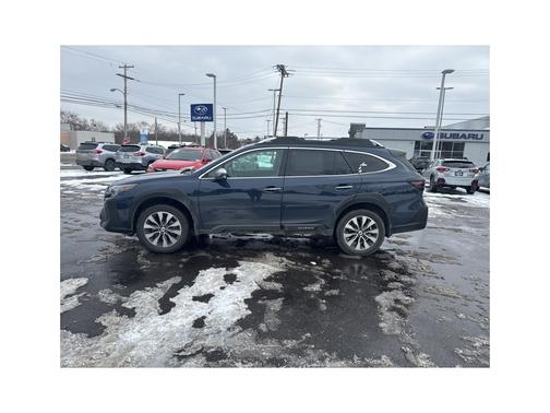 2023 Subaru Outback Touring XT