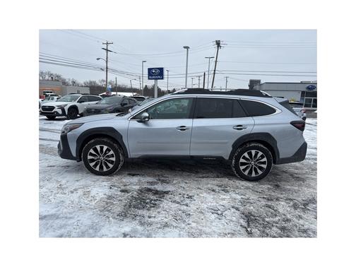 2025 Subaru Outback Touring