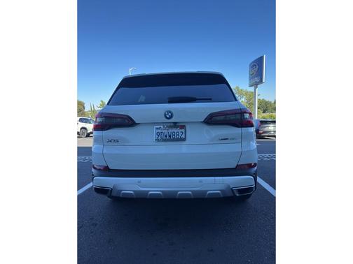 Alpine White 2023 BMW X5 PHEV xDrive45e