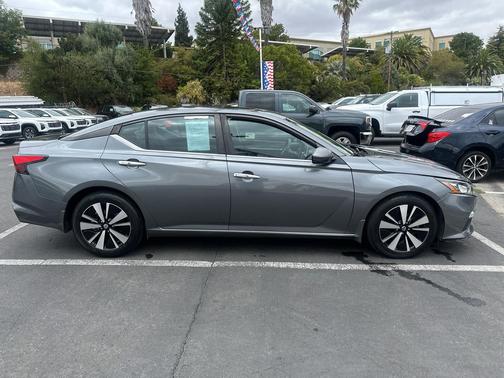 Gun Metallic 2021 Nissan Altima 2.5 SV
