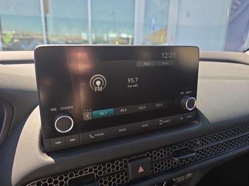 Platinum White Pearl 2024 Honda HR-V 2WD Sport
