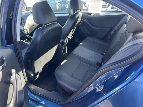 Silk Blue Metallic 2017 Volkswagen Jetta 1.4T SE